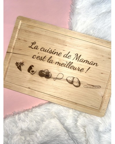 Planche à découper "La cuisine de maman c’est la meilleure" – Bois clair avec rainure – Cadeau fête des mères