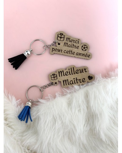 Porte-clés en bois gravé – Maîtresse, Maître, Nounou, Atsem ou AESH