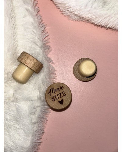 Bouchon de bouteille en bois spécial Mamie – Plusieurs modèles au choix